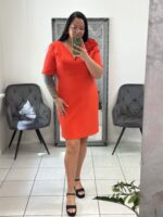 Didesnio dydžio koralinė proginė suknelė su dekoratyvinėmis rožėmis - Image 2