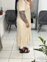 Smėlio spalvos suknelė su taškeliais – didesni dydžiai - Image 2